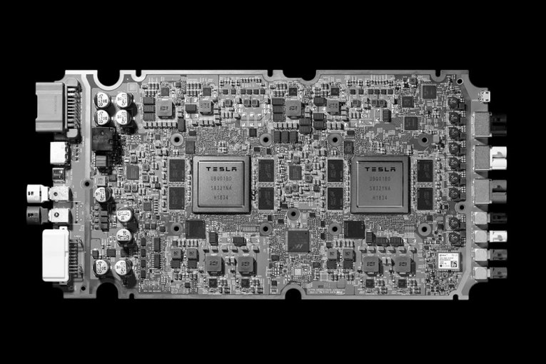 Tesla Inference Chip Tesla Resmi Ungkap Chip AI Bikinannya Sendiri - DailySocial.ID