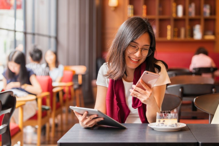Meninjau Peran Krusial Platform Aplikasi Pesan Instan Dalam Menghubungkan Bisnis ke Pelanggan