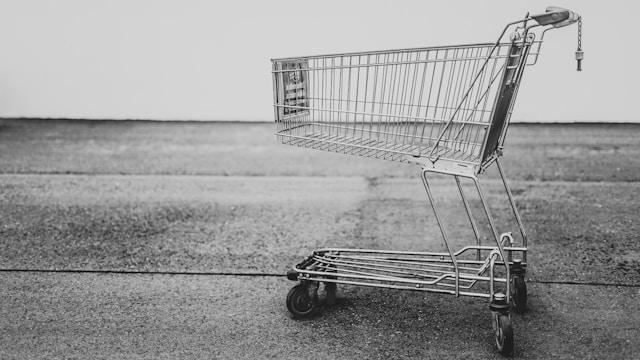 Riset YouGov Ungkapkan Preferensi Konsumen E-Commerce Indonesia Tahun 2025