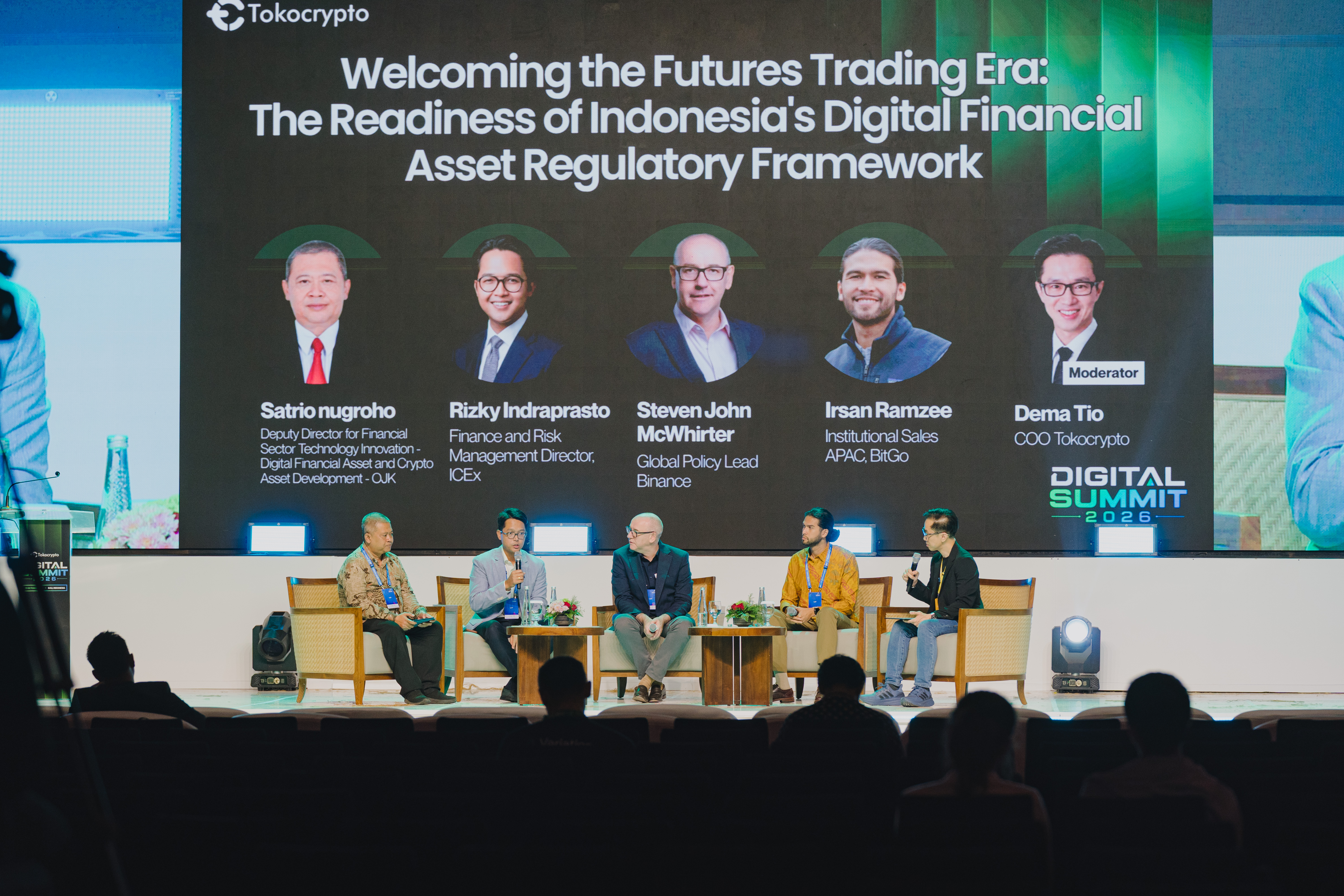 Salah satu sesi panel di Tokocrypto Summit di BTW 2026